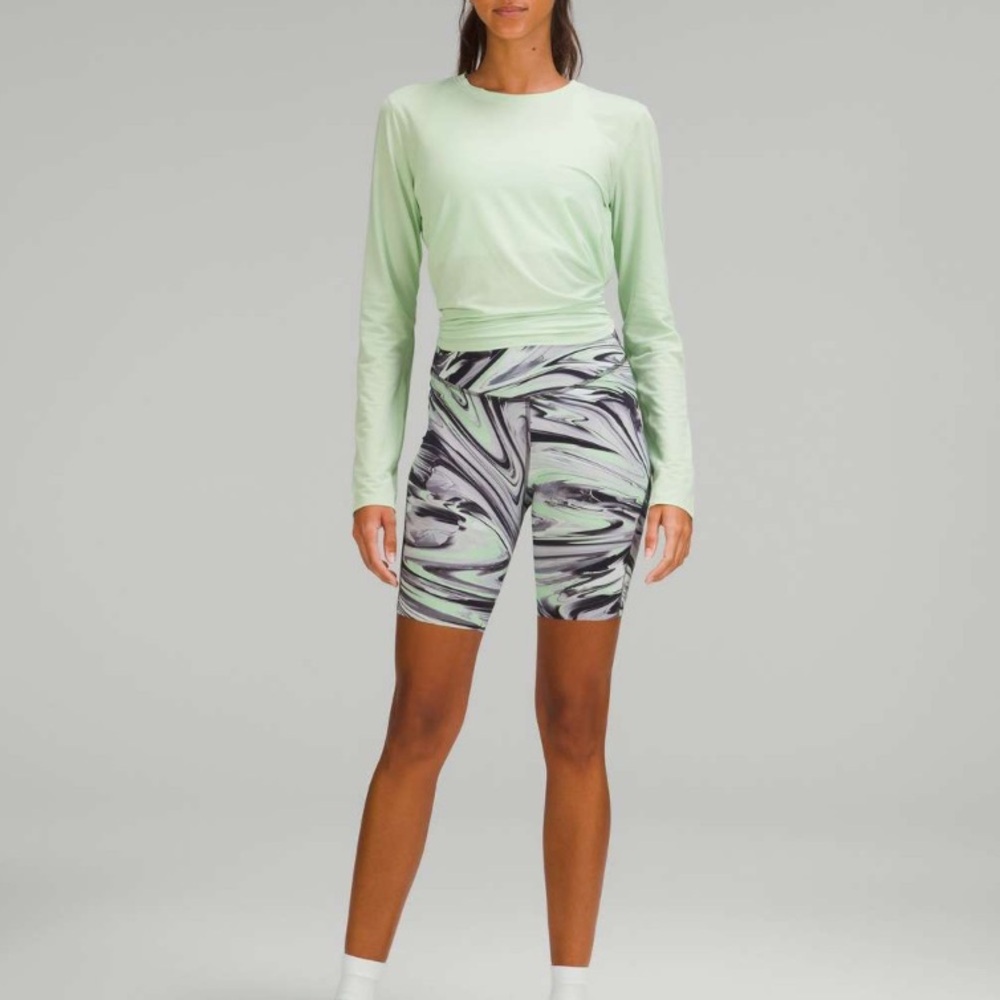 Lululemon Base Pace High-Rise Short 8" Paint Glide Warp Multi